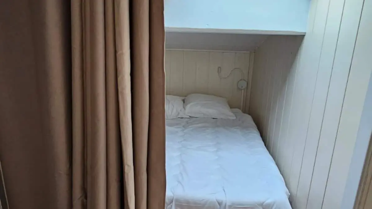 Capacité 2 personnes : 1 lit double