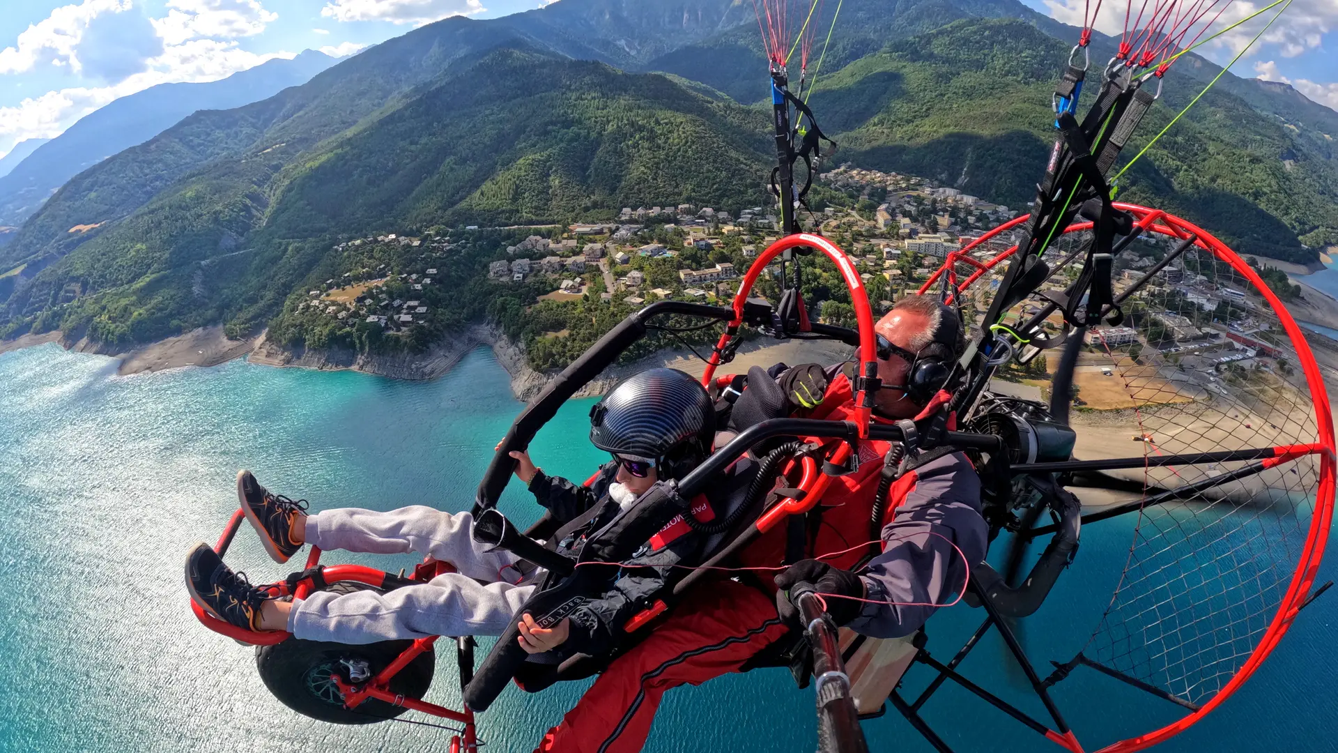 Parapente motorisé, vol enfant Savines le lac