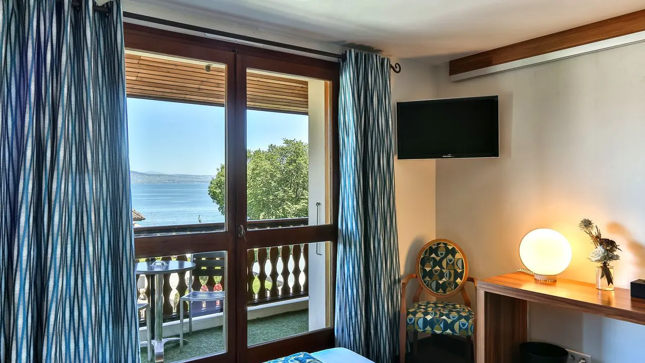 Chambre avec vue sur le lac