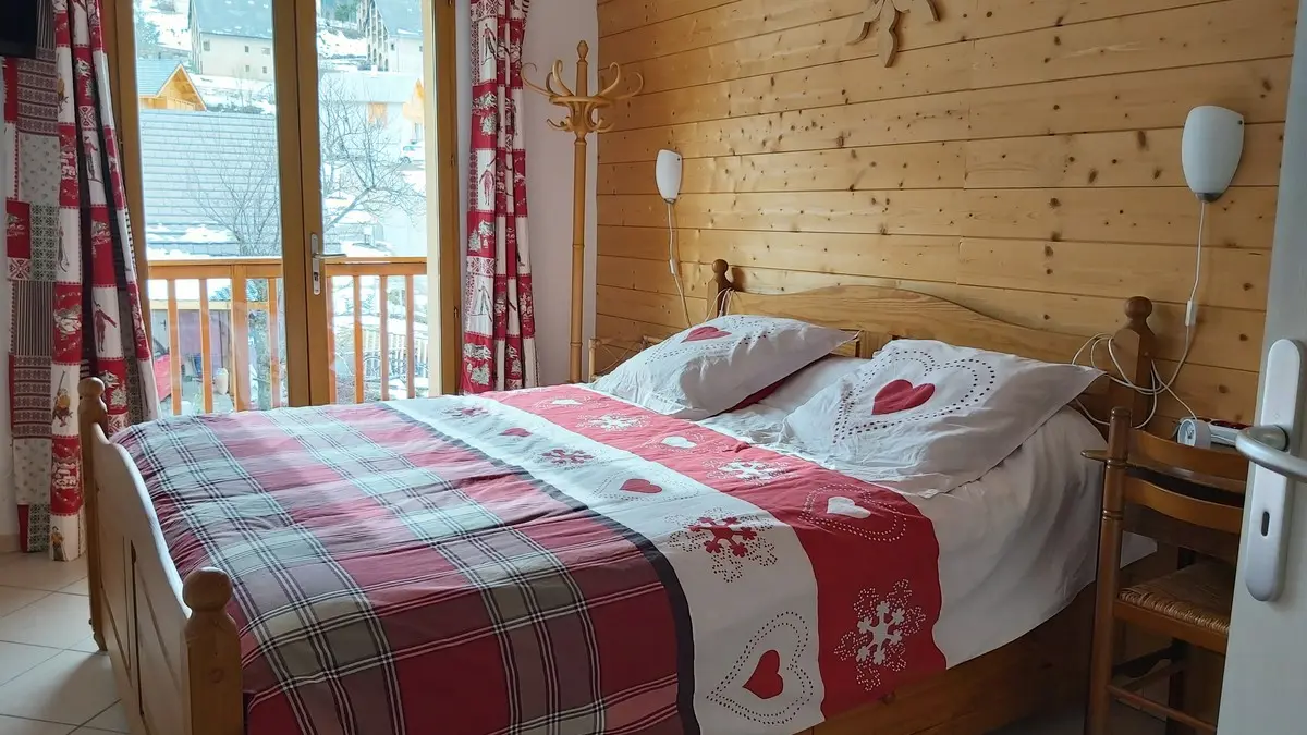 Location Meublé M. REIGNOUX P Saint Léger les Mélèzes Vallée du Champsaur