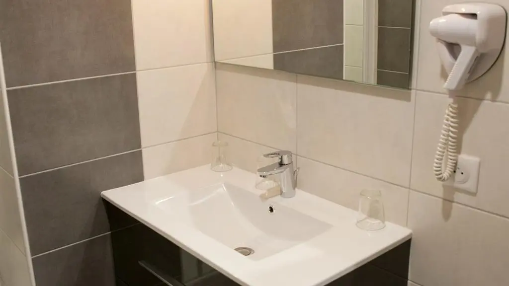 Matard salle d'eau bis N°20