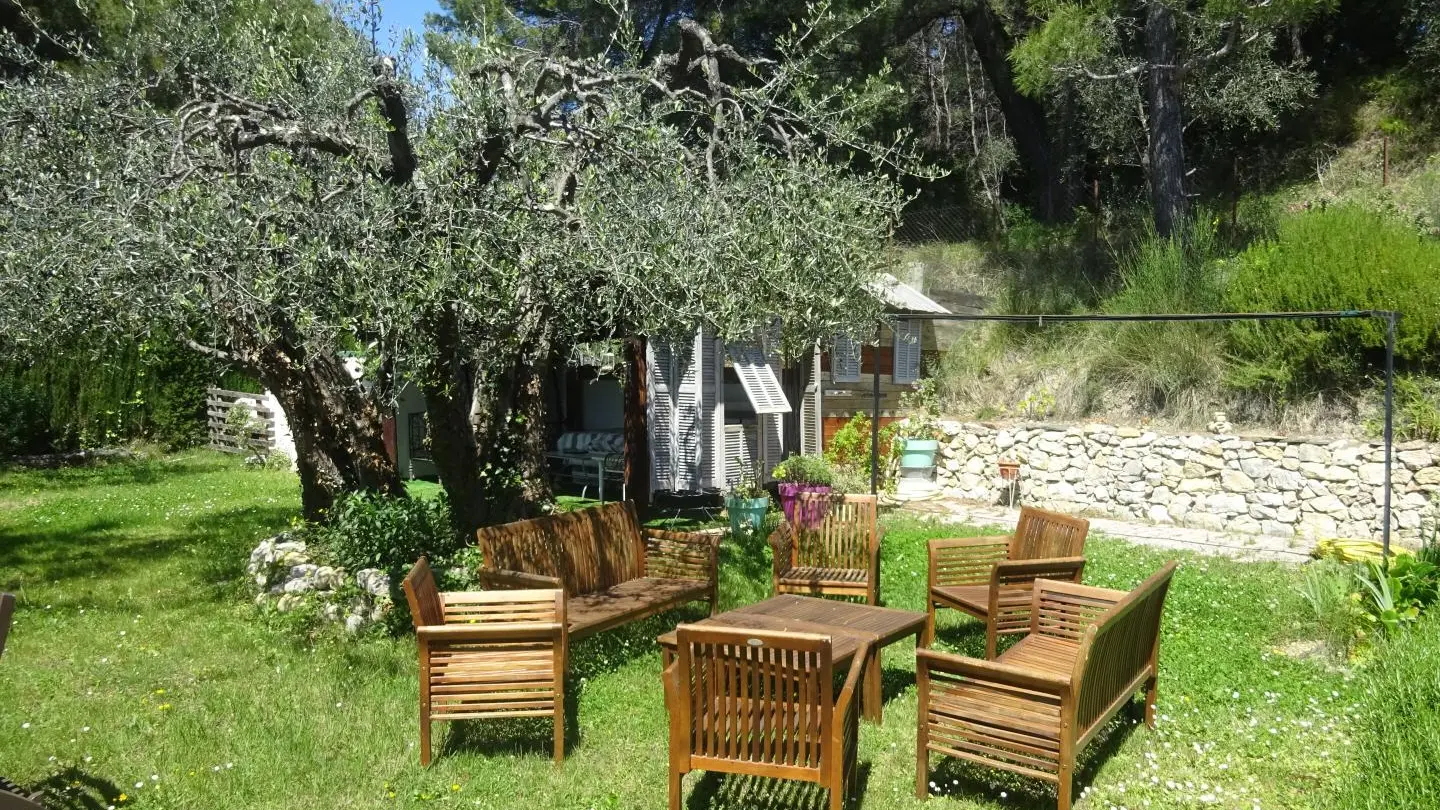 Gîte Le Dionel-Espaces extérieurs-Colomars-Gîtes de France des Alpes-Maritimes