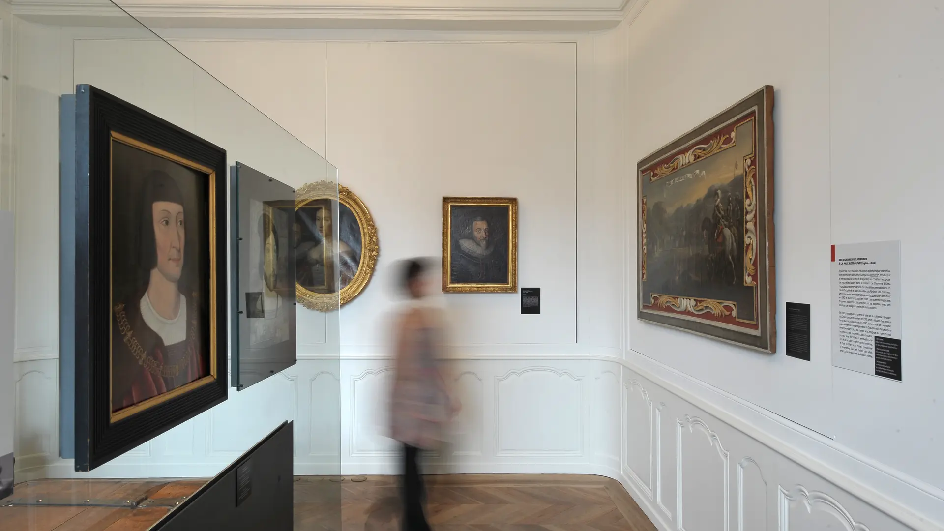 Salle 16-17e siècles du Musée de l'Ancien Évêché