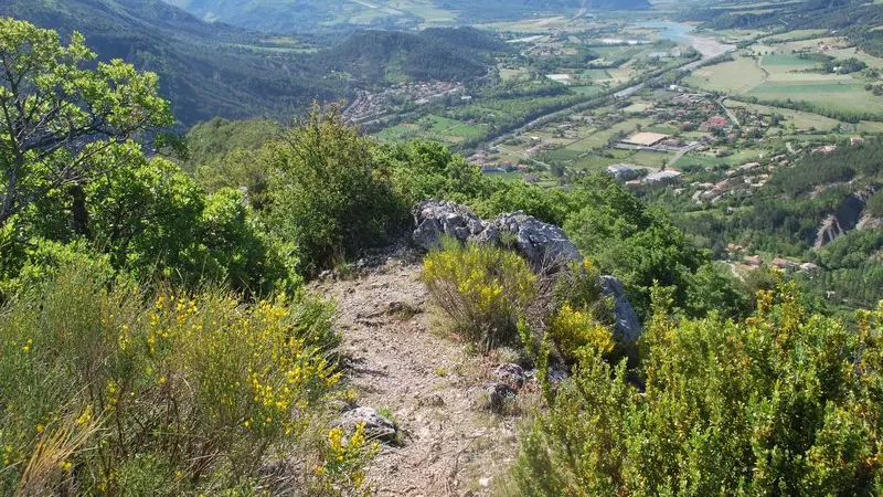 La Crête de Fontarache avec vue sur Serres