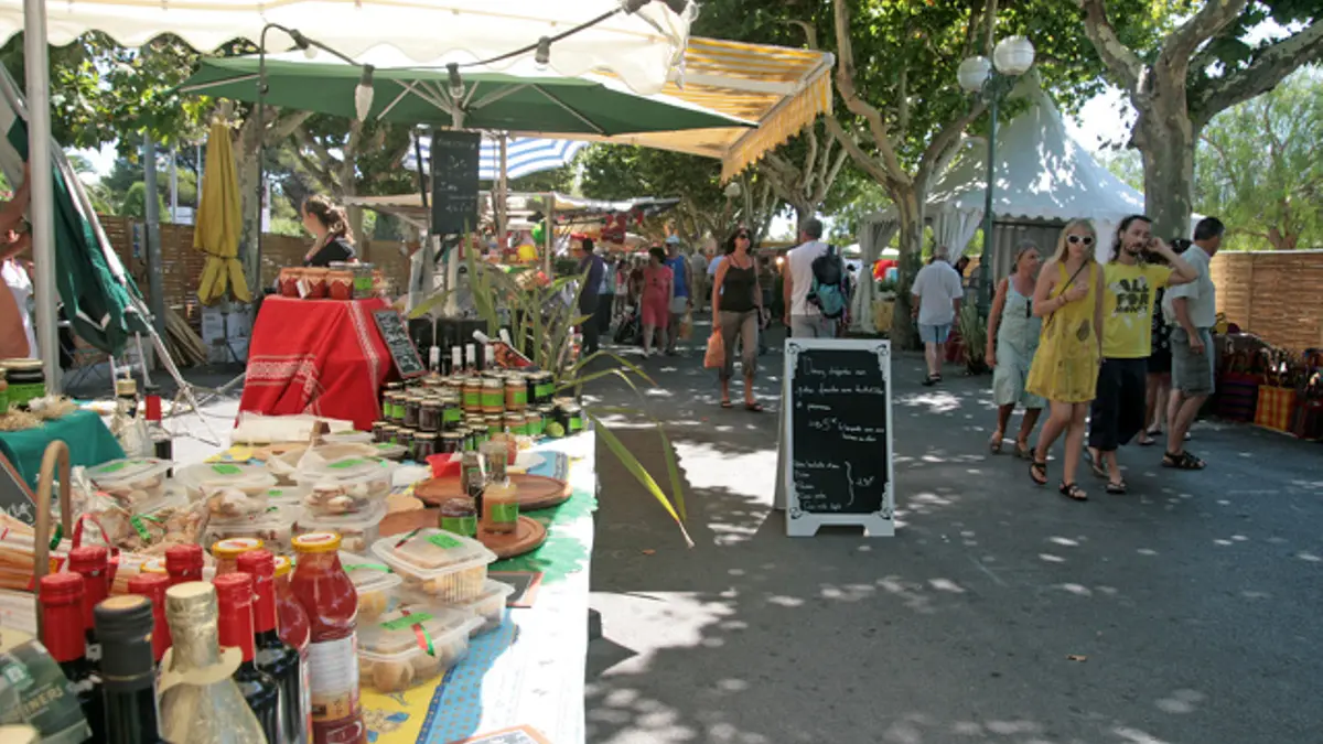 Marché quotidien Sanary Var