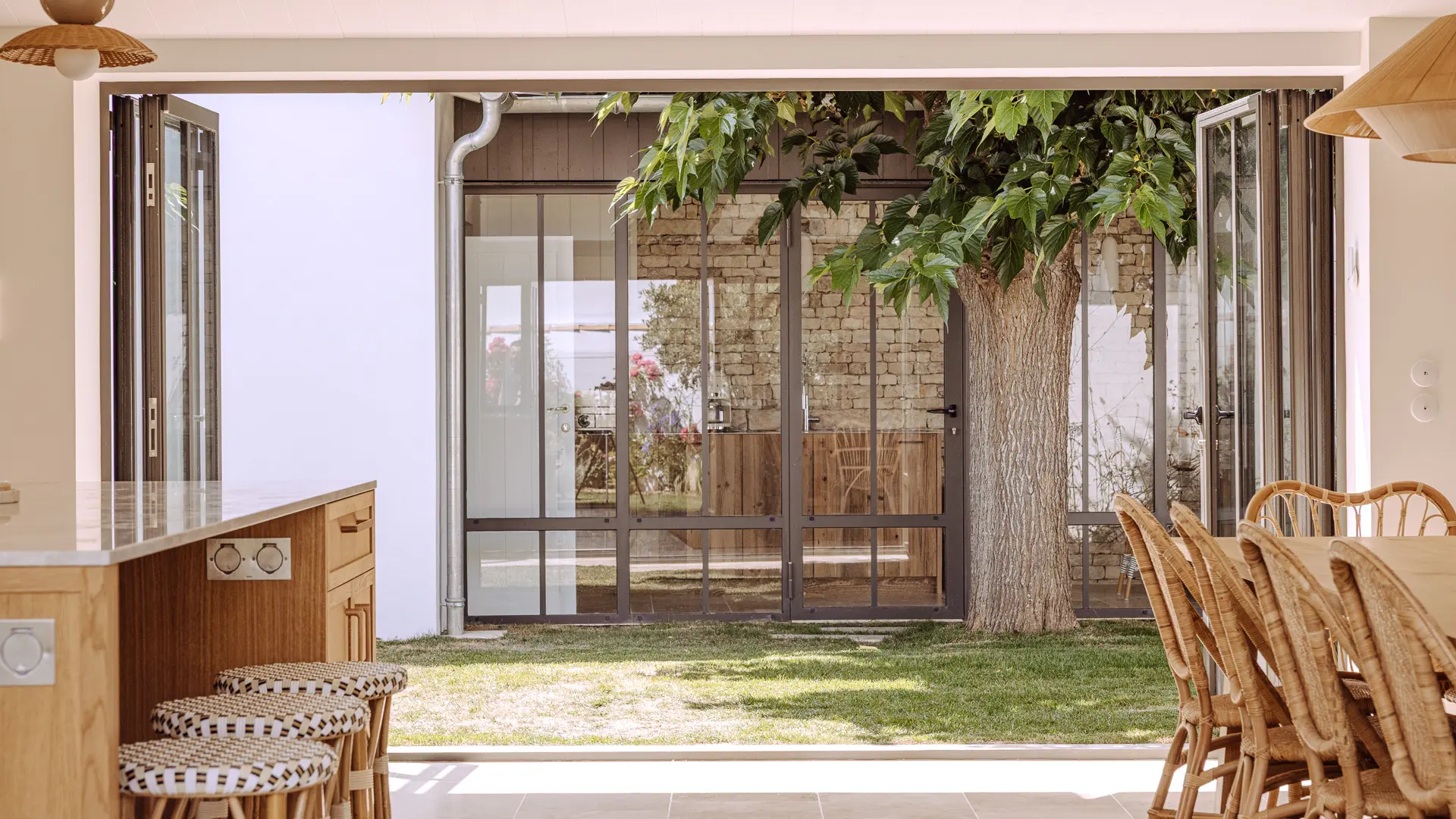 Öffnung der Küche zum Garten hin