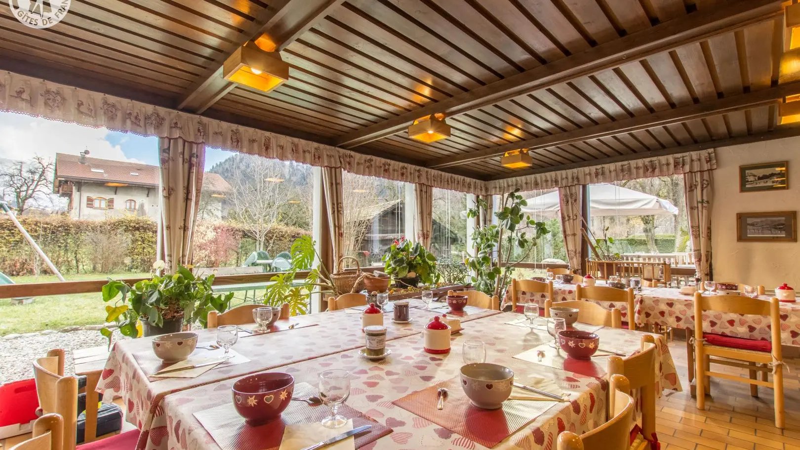 Salle pour le petit-déjeuner et repas