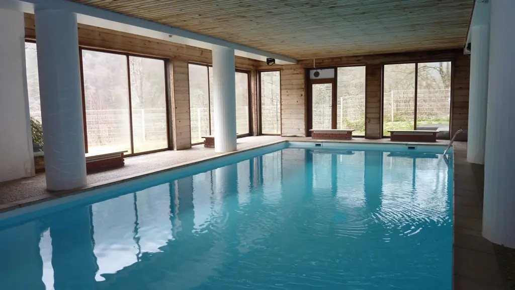 piscine intérieur