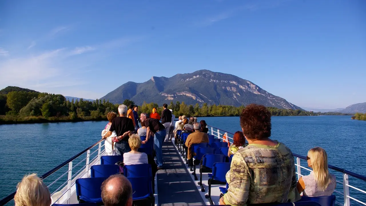 Croisière sur le Haut-Rhône avec Bateaucanal
