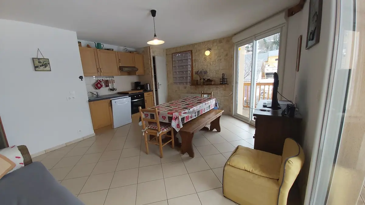 Location Meublé M. REIGNOUX P Saint Léger les Mélèzes Vallée du Champsaur