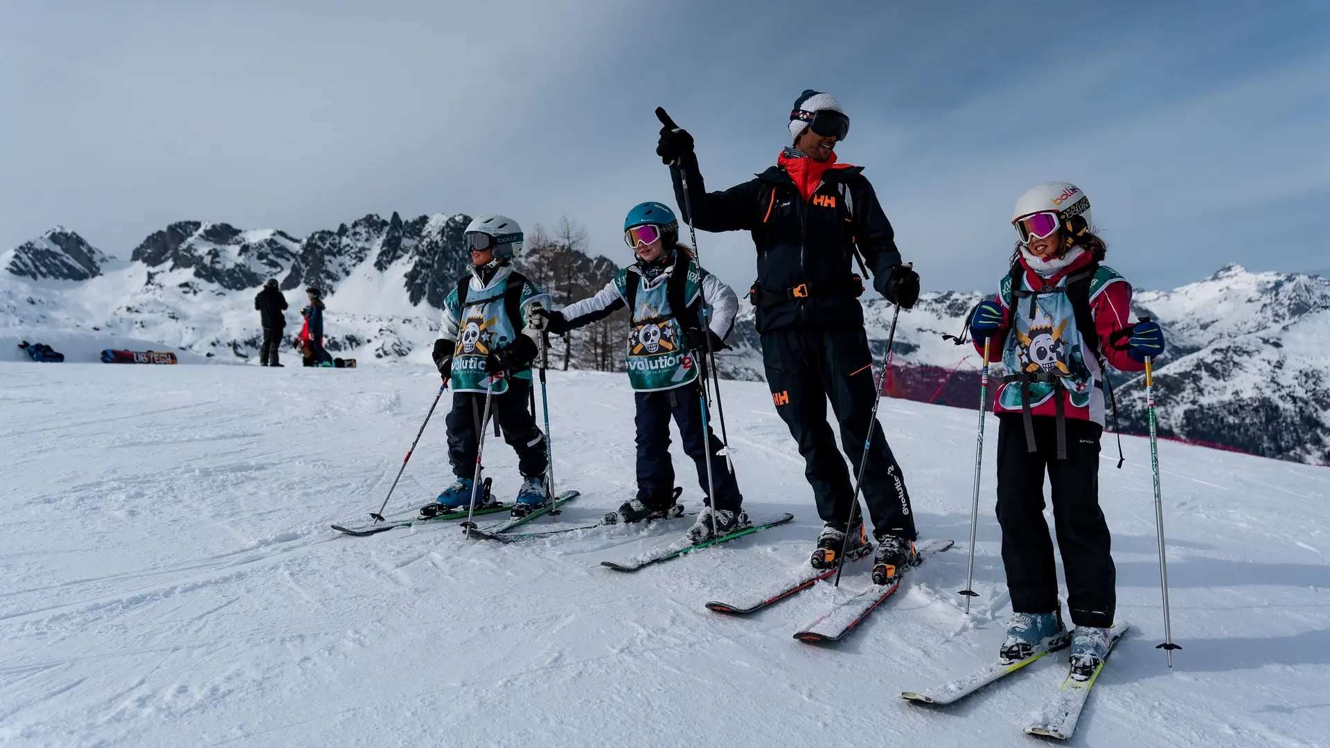 Evolution2-Chamonix-Children-ski-course-off-piste