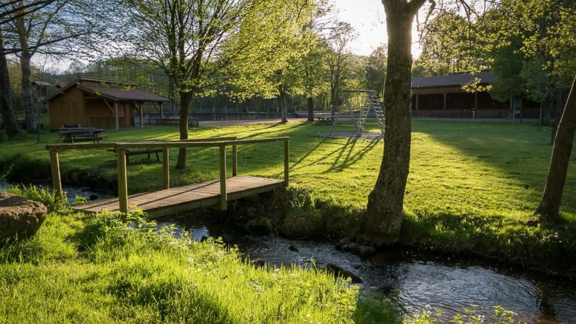 Aire de pique nique du plan d'eau