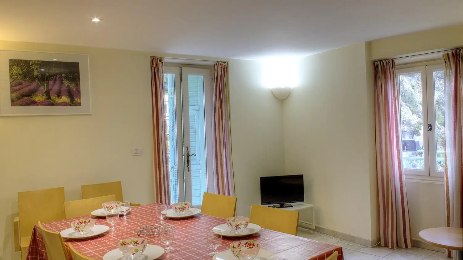 Gîte Le Balcon-Coin repas/Télévision-Peille-Gîtes de France des Alpes-Maritimes