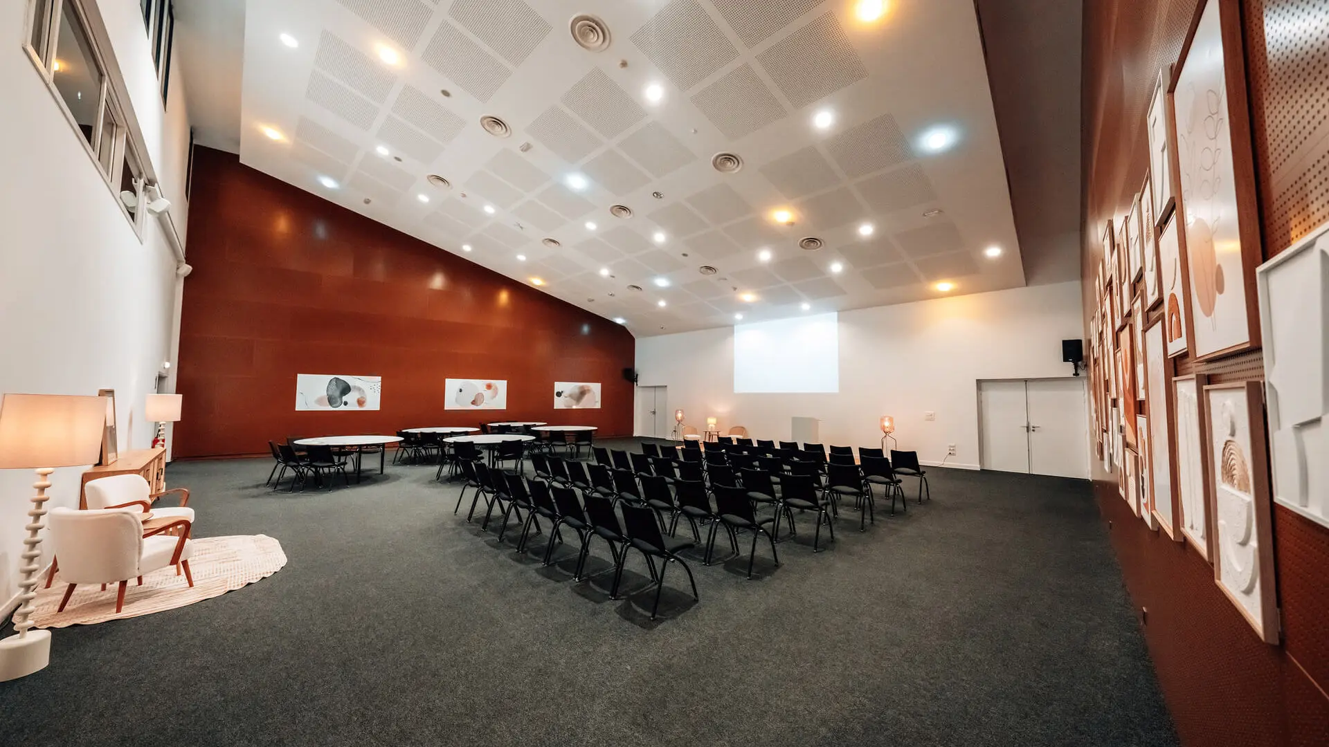 Salle médiane