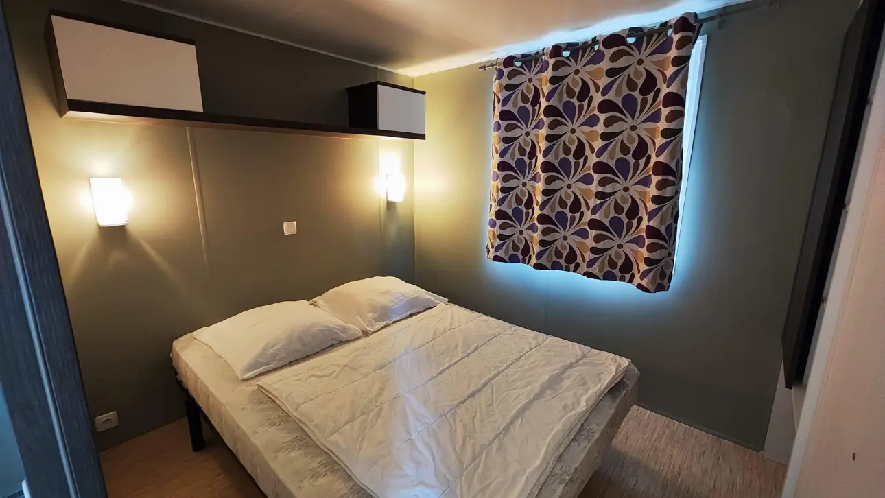 Chambre lit double mobil-home