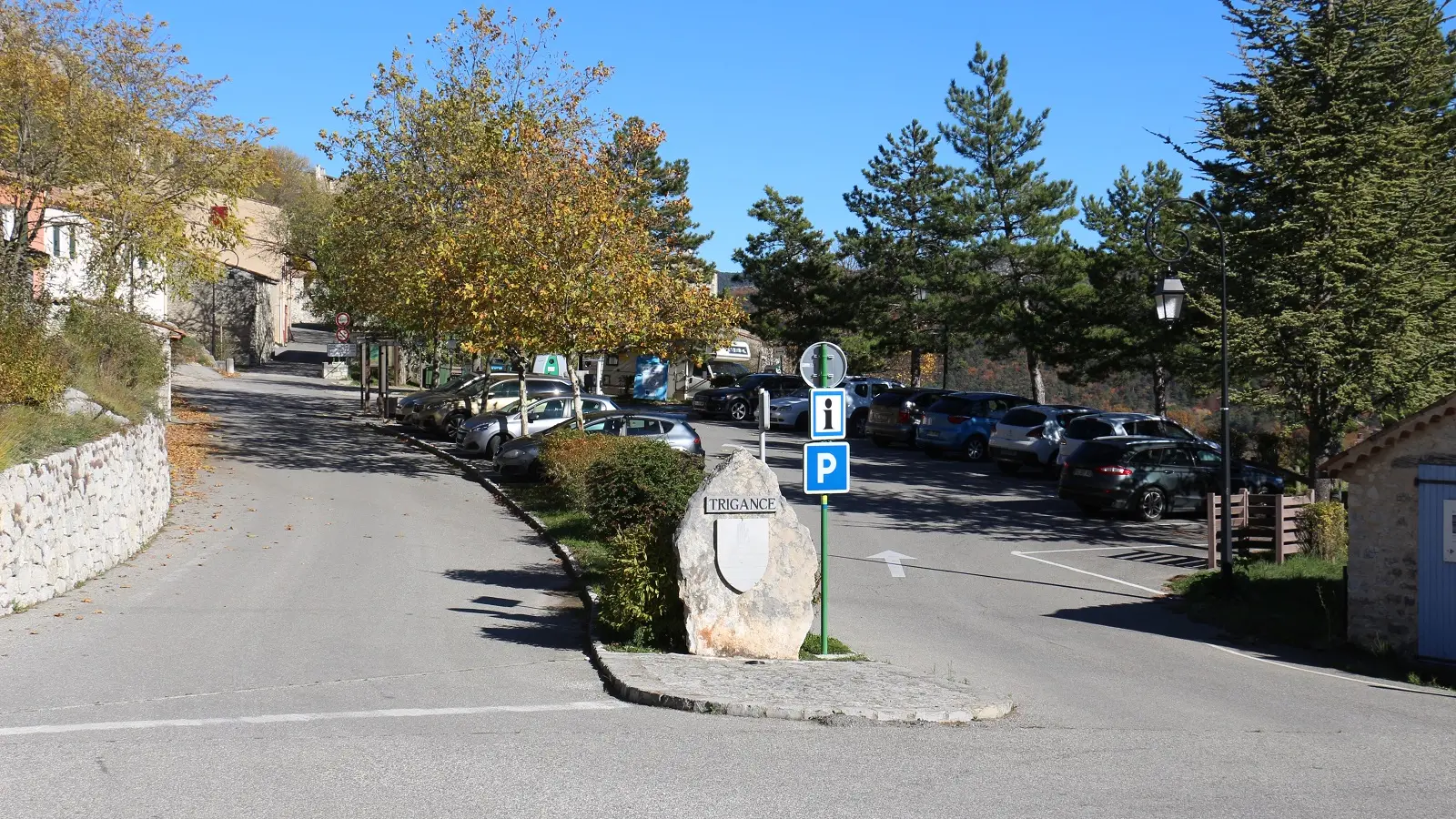 Parking accès borne