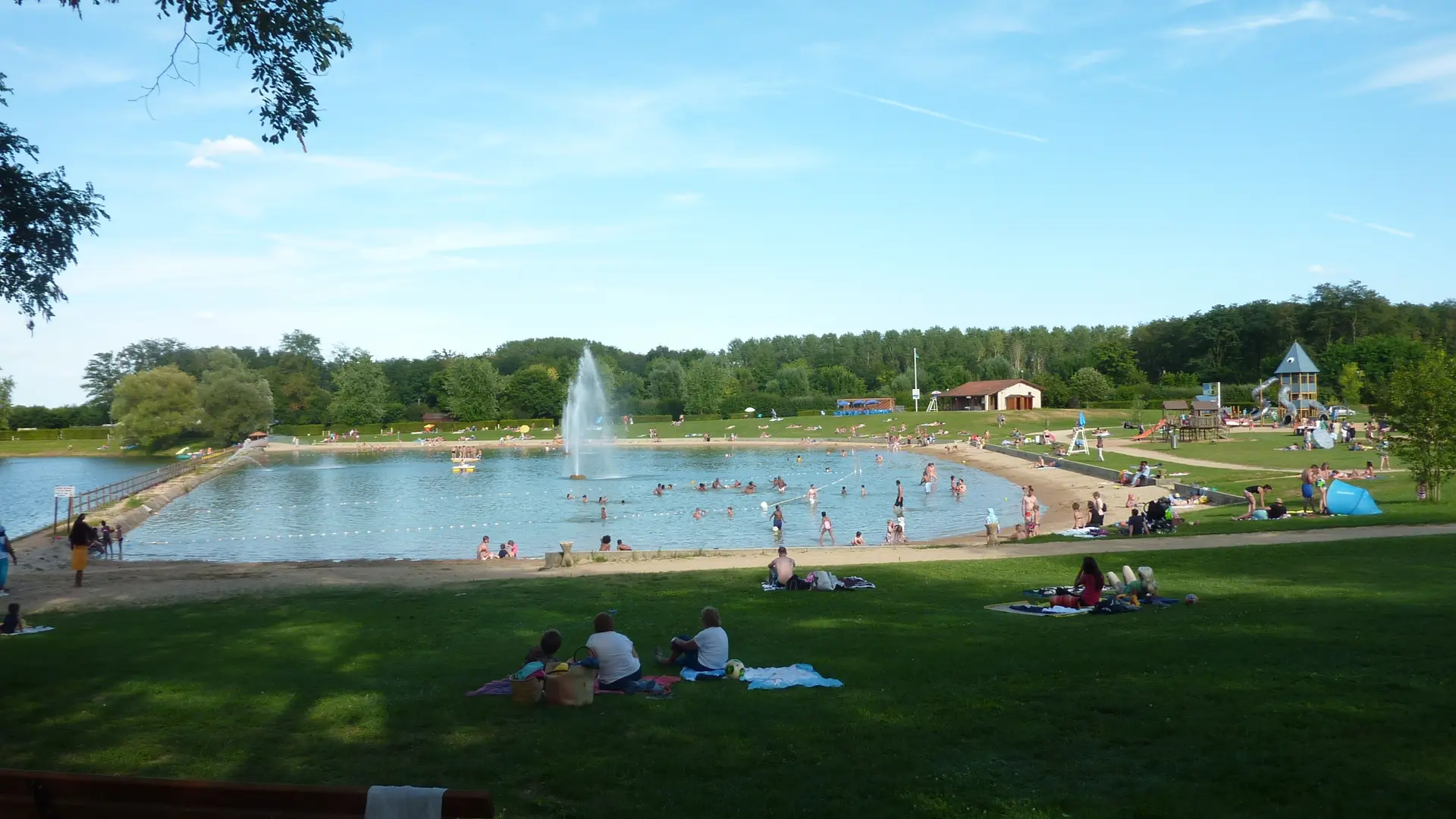 Plage lac Cormoranche