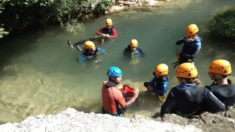 Rires et émotions partagés entre amis ou en famille