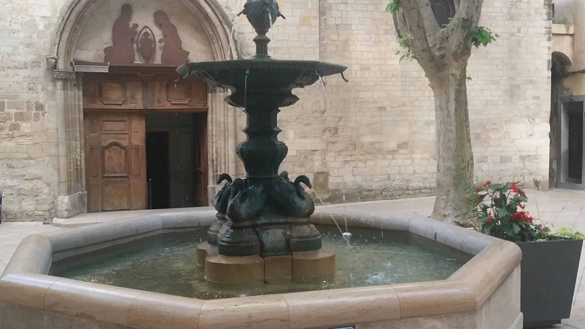 Fontaine Saint Sauveur