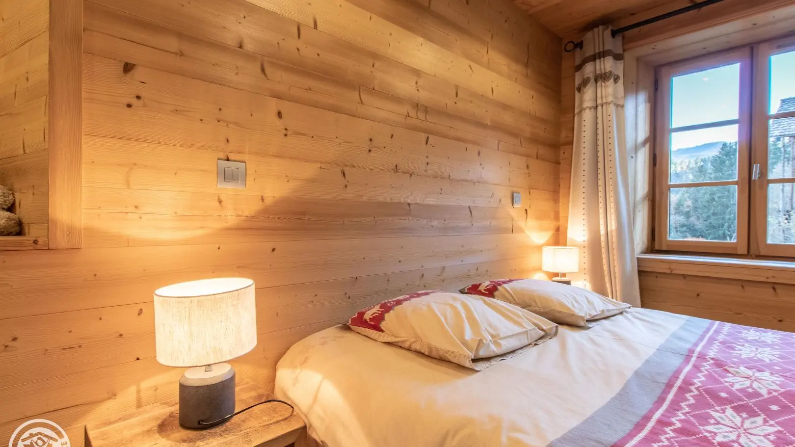 Chambre parentale avec salle d'eau privative