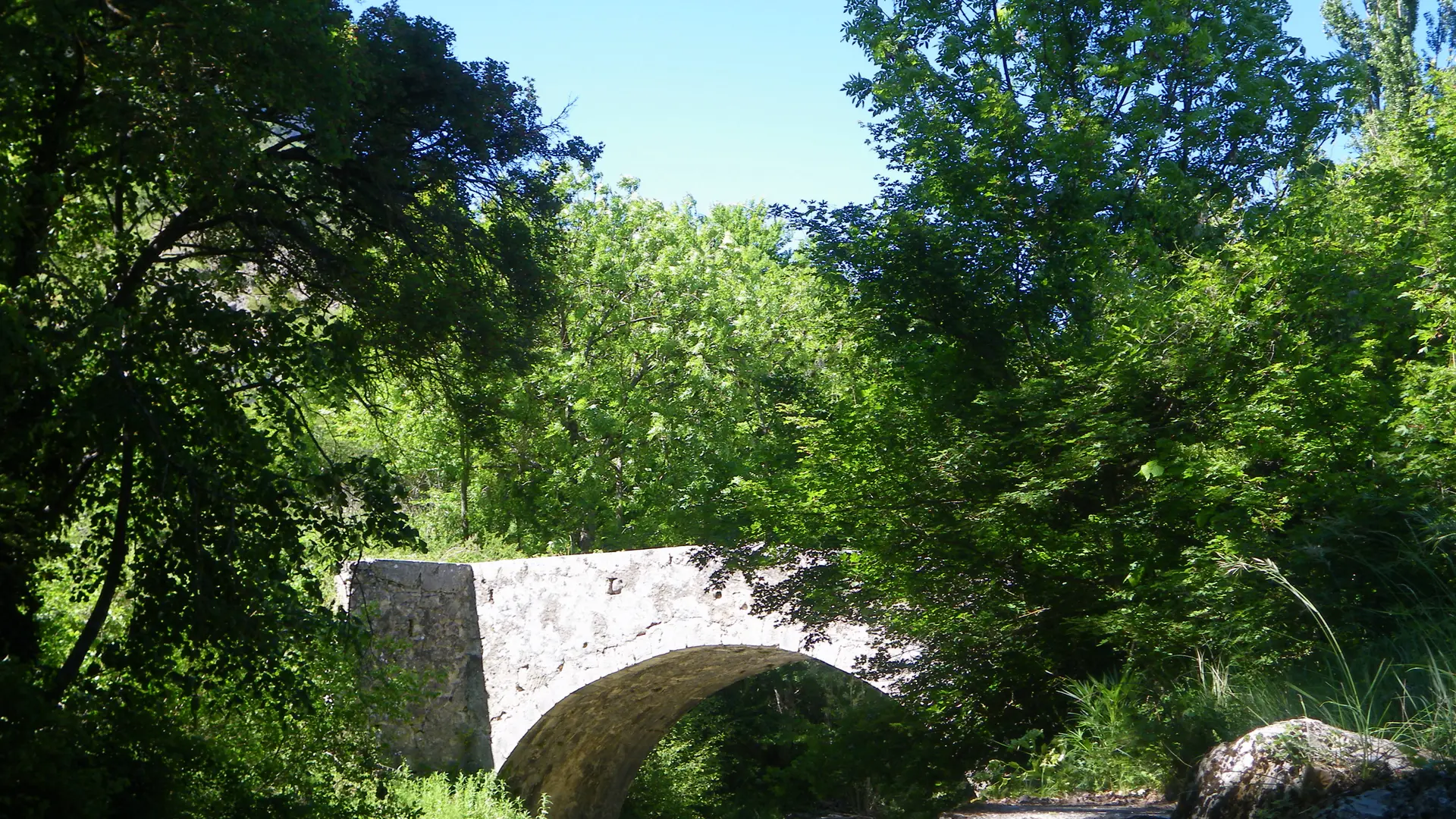 Pont sur la Blaisance