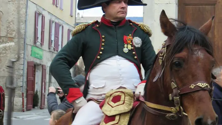 Reconstitution Napoléon sur son cheval