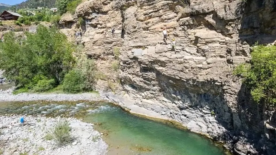 Via ferrata initiation au dessus de la Durance