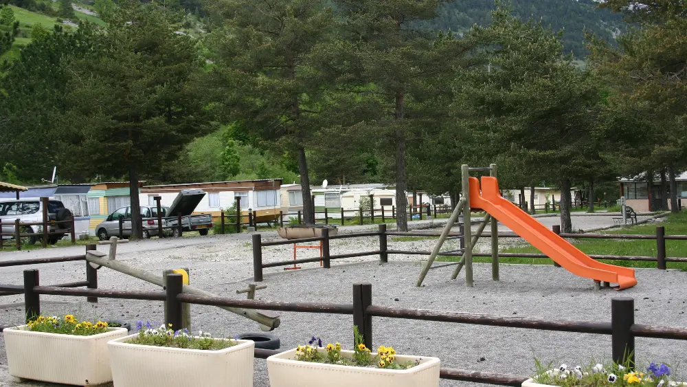 Camping Les Auches dans le Dévoluy, Hautes-Alpes