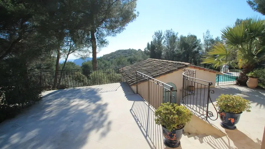 Gîte Cueille la nuit - Terrasses privatives - Tourrettes sur Loup - Gîtes de France Alpes-Maritimes