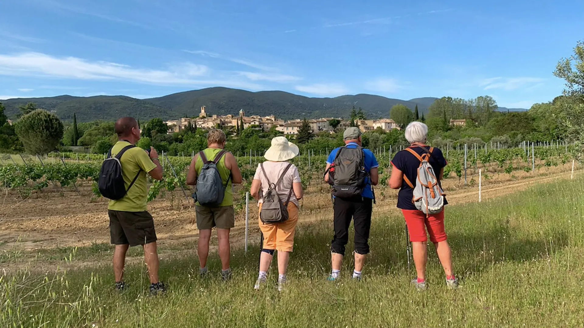 À l'approche de Lourmarin