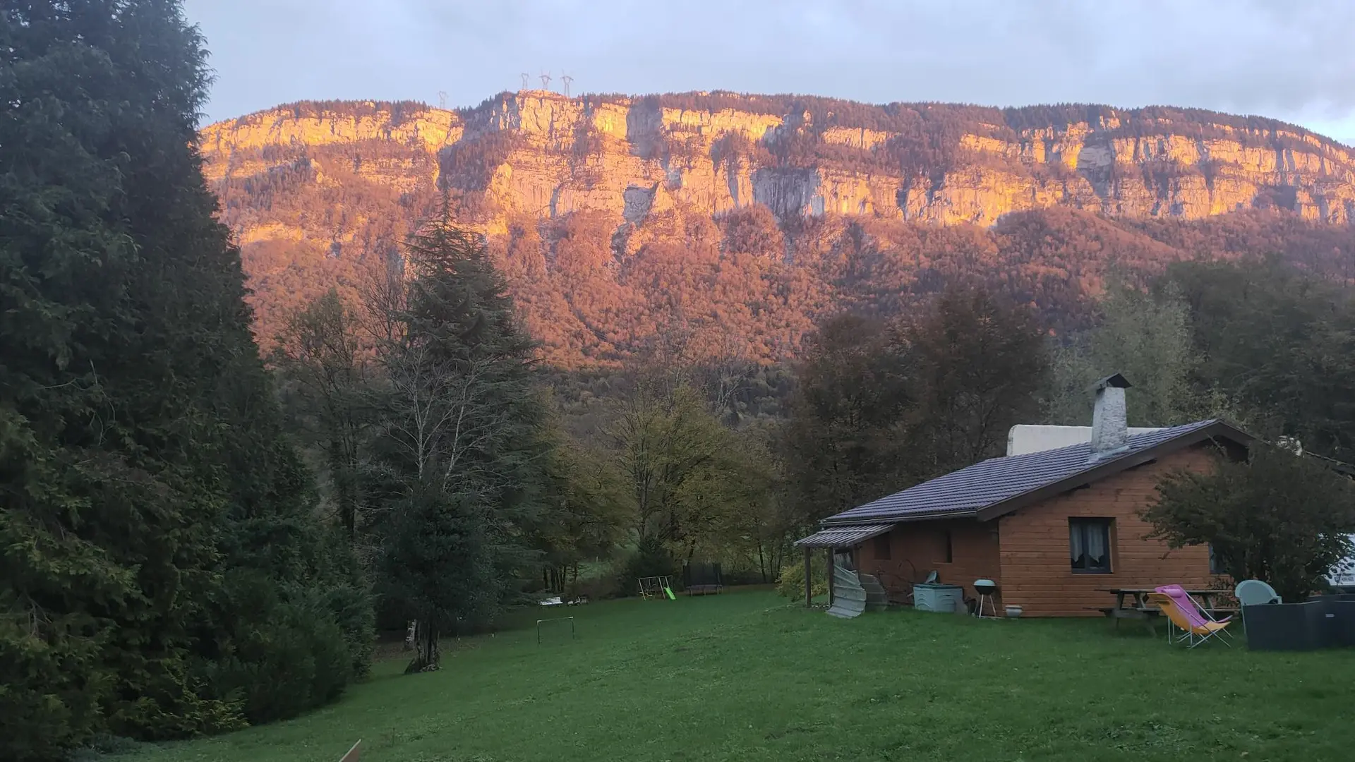 La Tanière sous le mont Grêle