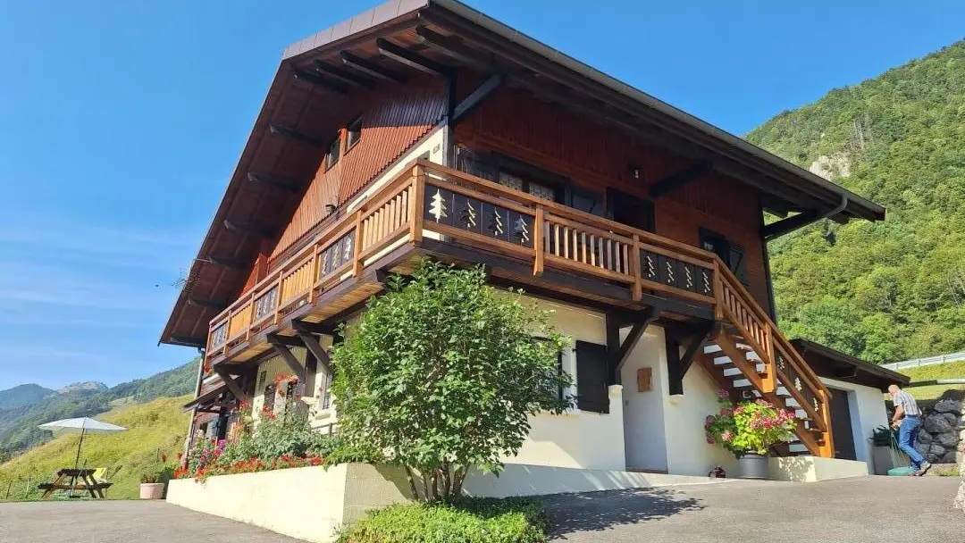 un chalet tout rénové pour vous accueillir !