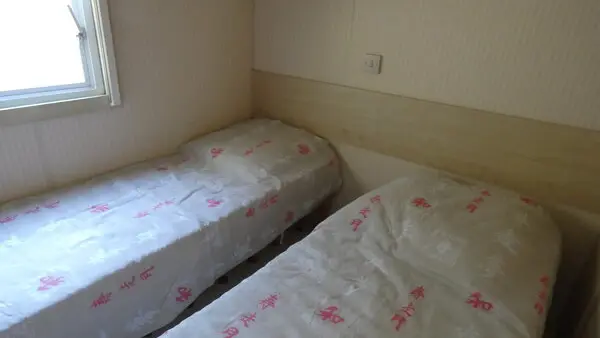 Chambre lits simples