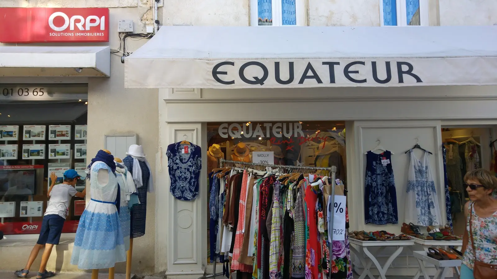 Fachada exterior de la tienda