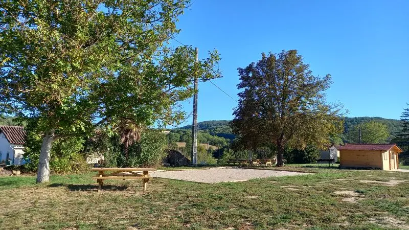 Parking et aire de pique-nique