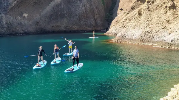 Randonnée en stand-up paddle aux Calanques de La Ciotat