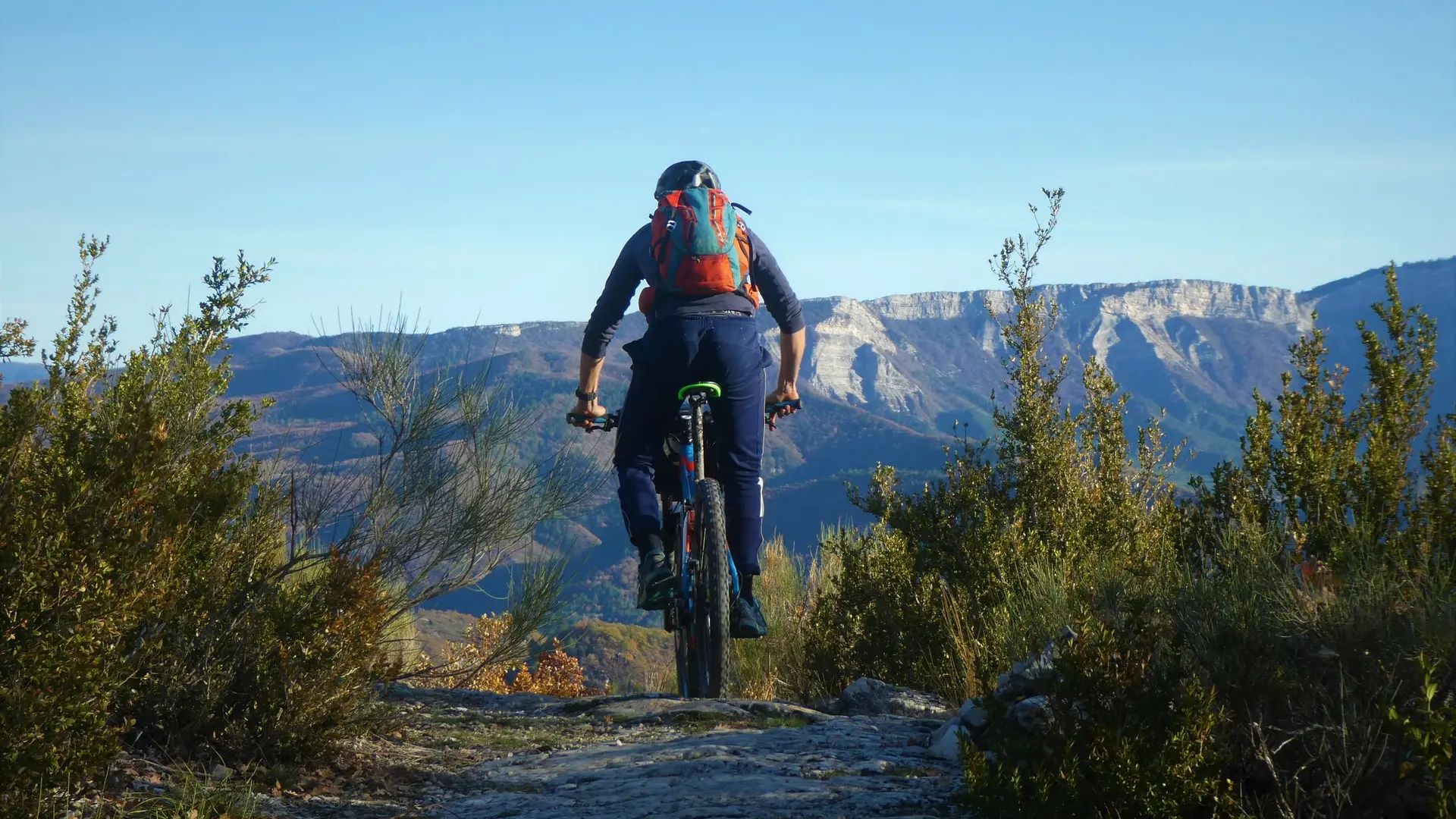 Paysages sauvages autour de la montagne de l'Ubac