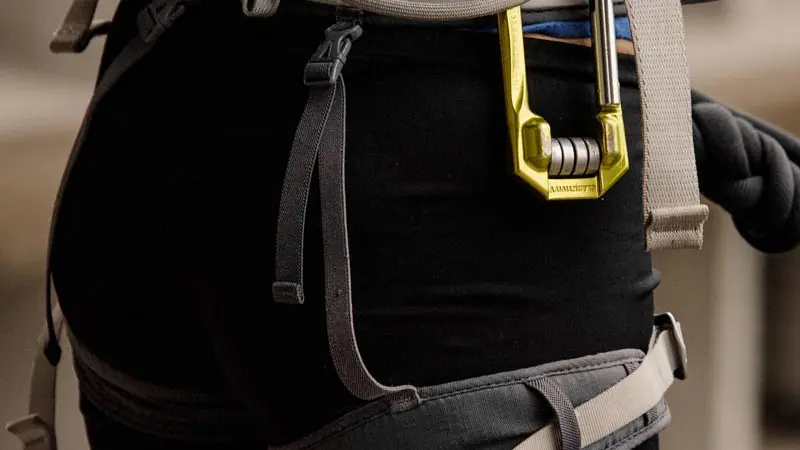 Equipement et baudrier pour effectuer les parcours aventure