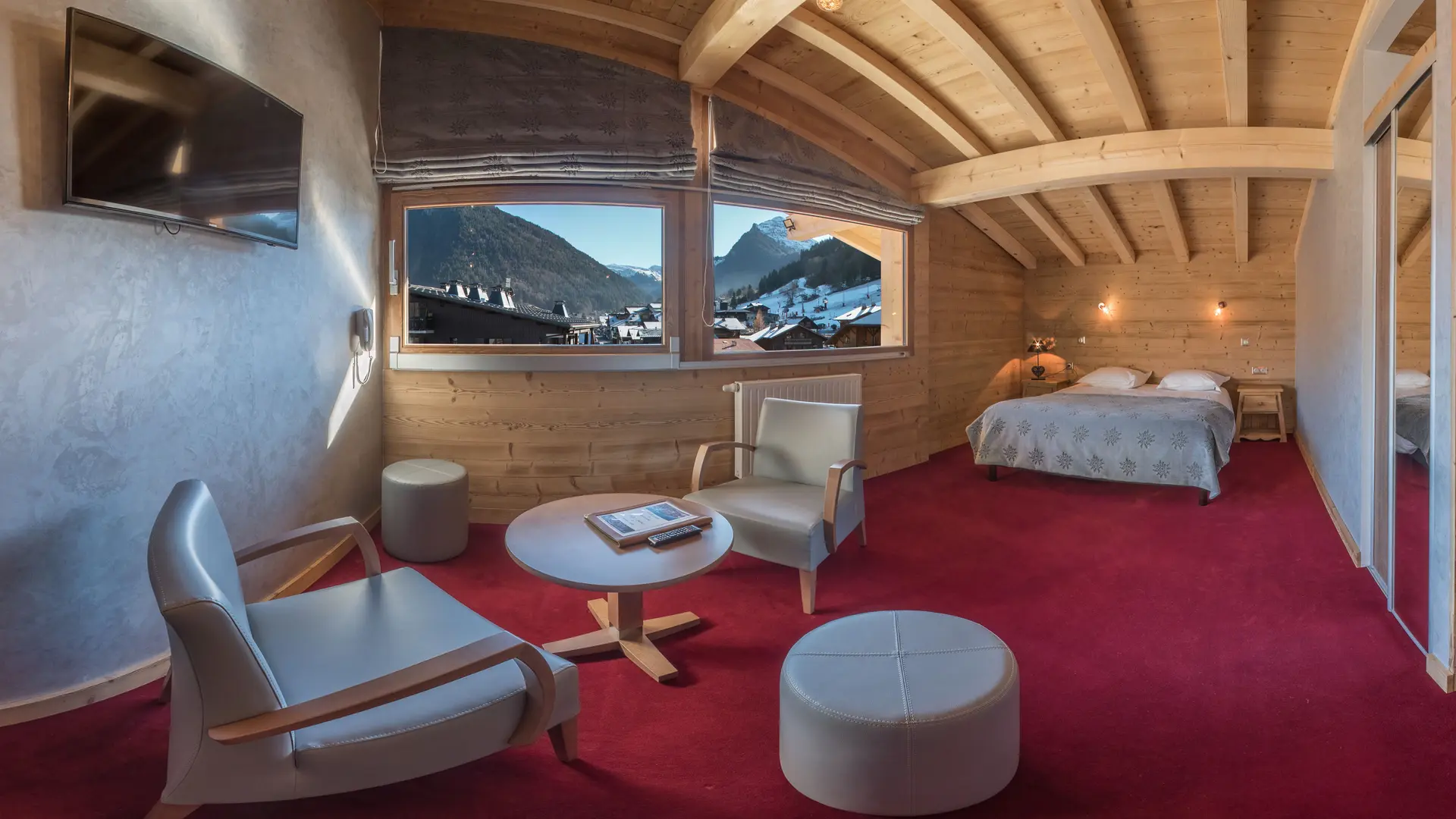 Extra quadruple room