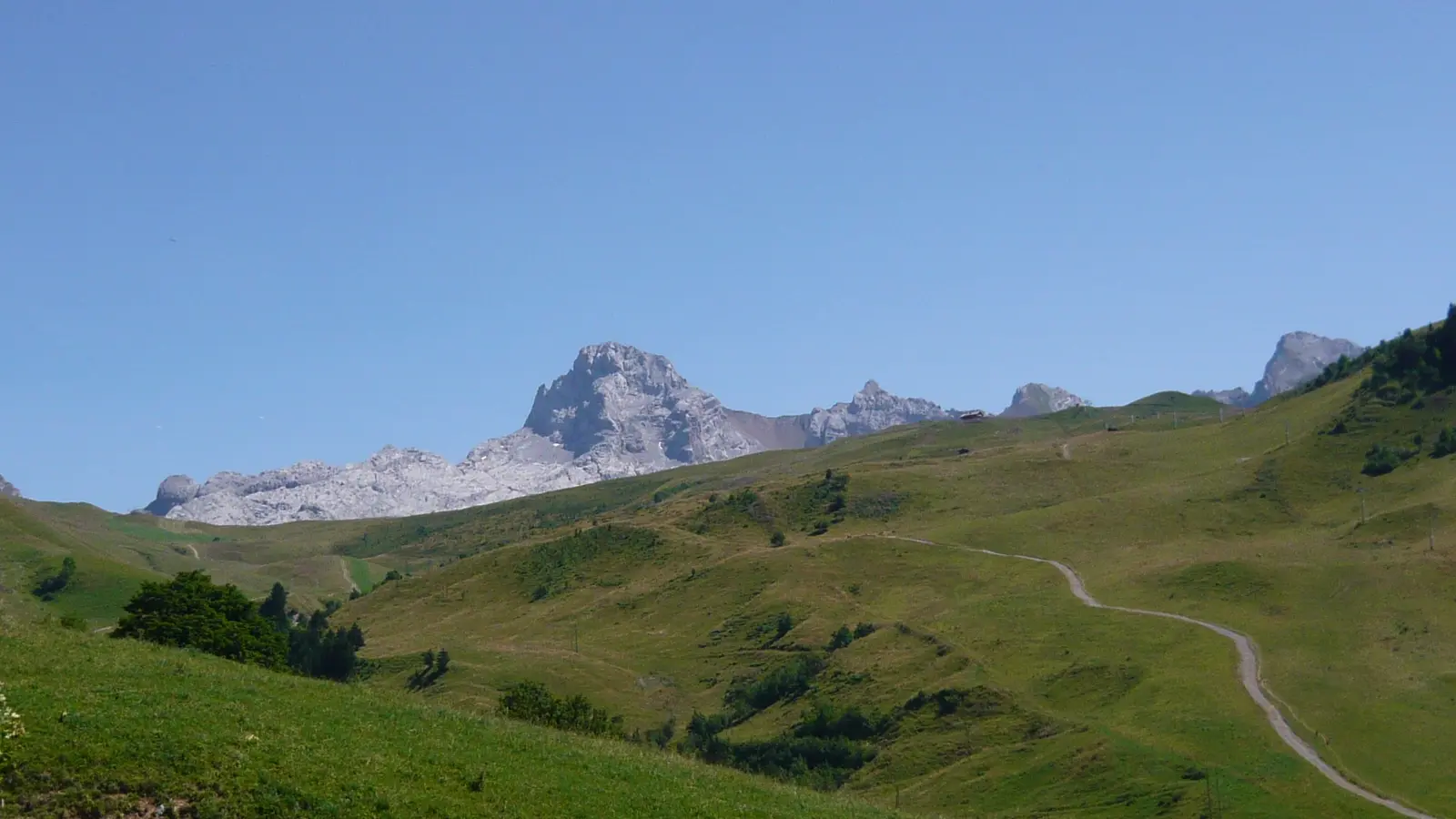 Tour du Mont Lachat