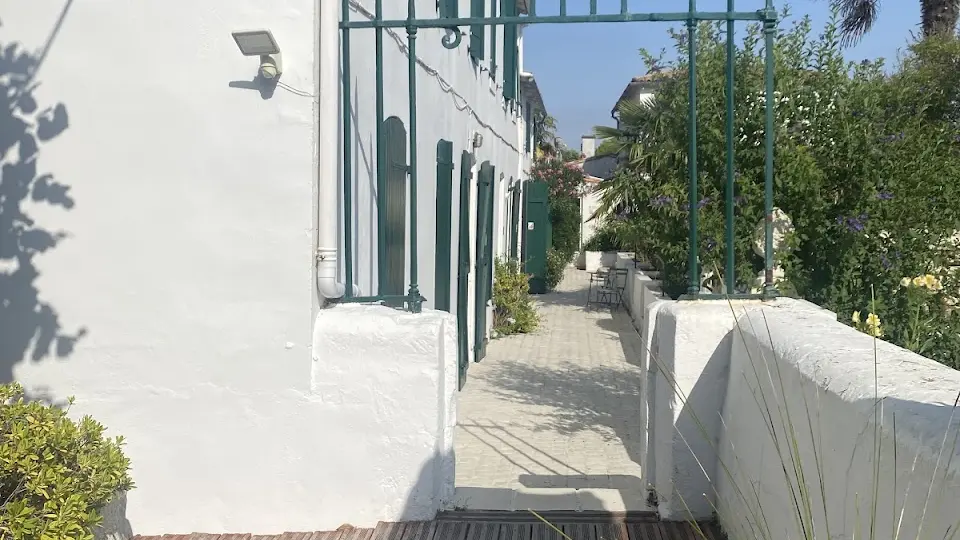 los senderos de la finca