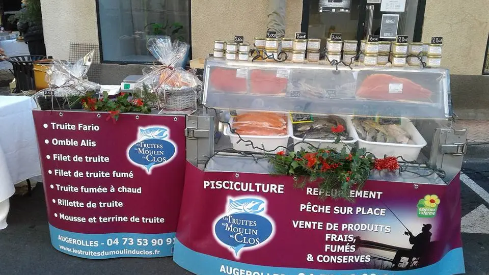 Stand Truites du Moulin du Clos