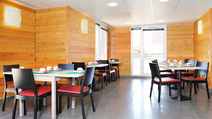 Séjours et Affaires Les Rives Du Léman Confort : petit déjeuner