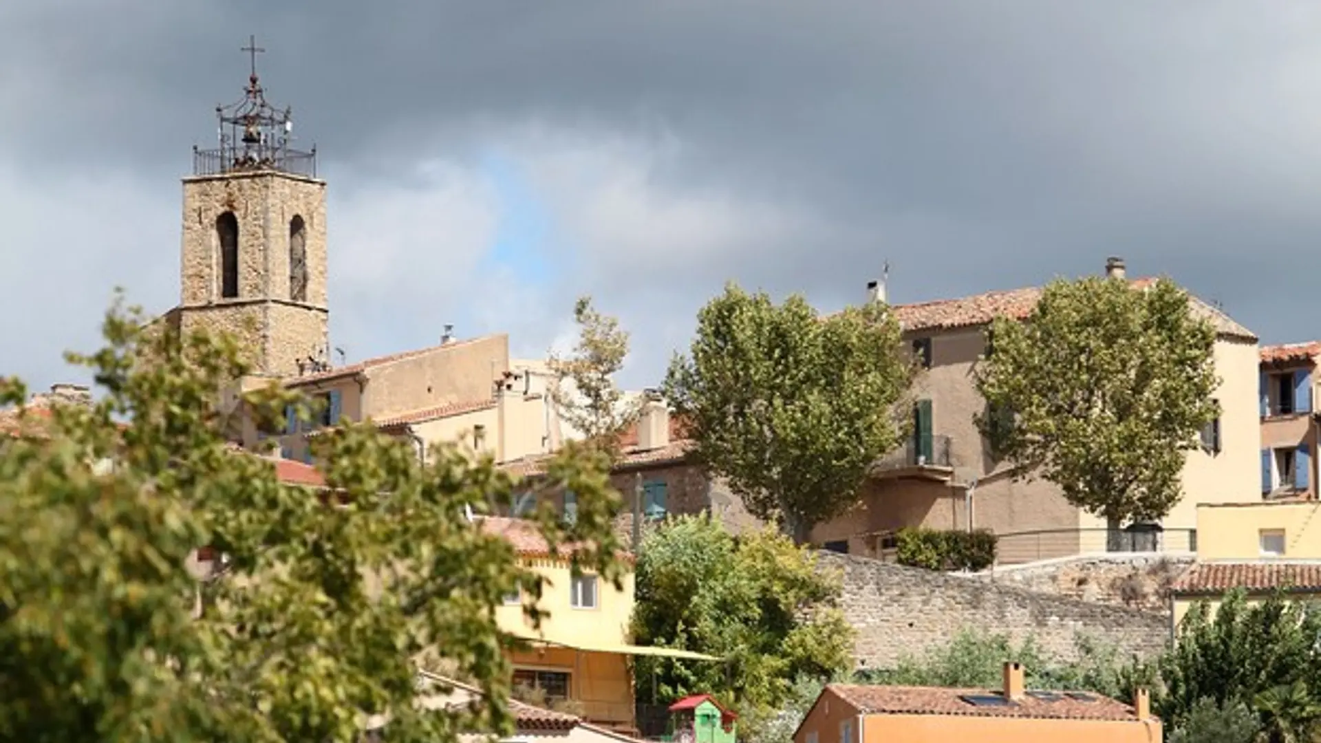 Le centre historique de Pourrières