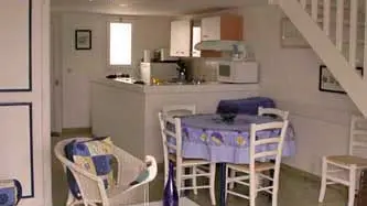 Living room / dining room