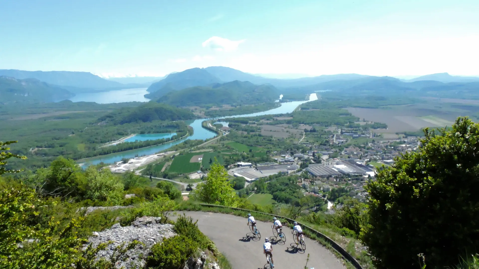 Montée du Grand Colombier