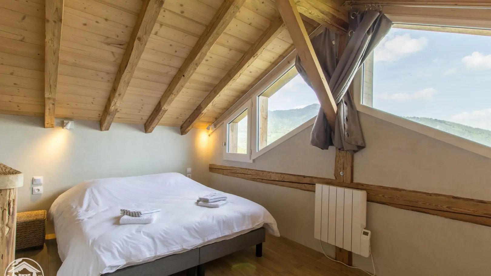 chambre principale mansardée
