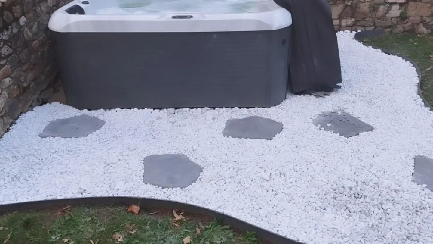 Jacuzzi