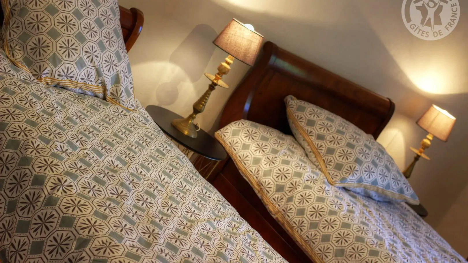 Chambre n°3 (3 lits 90) + salle d'eau privative