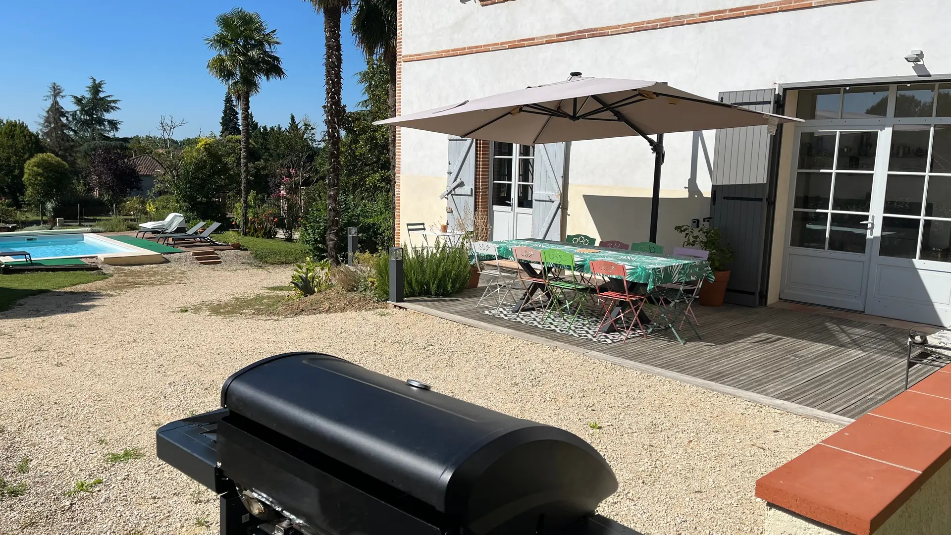 Piscine vue pigeonnier